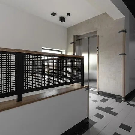 Soho 18 By Renters Prestige * Varsavia