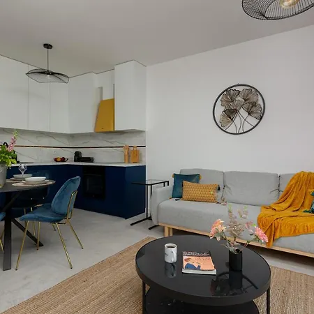 Soho 18 By Renters Prestige Warszawa
